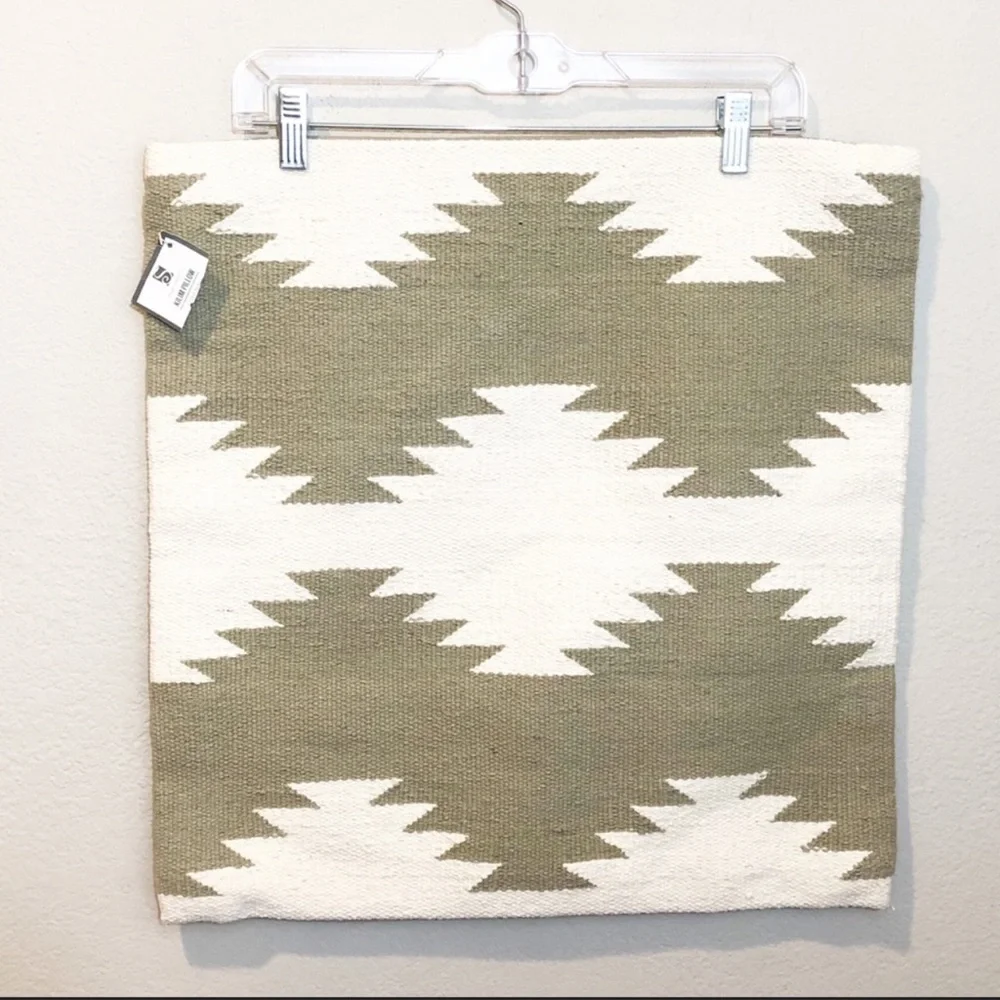Design Inspirations‎ Boho Woven Pillow NWT
